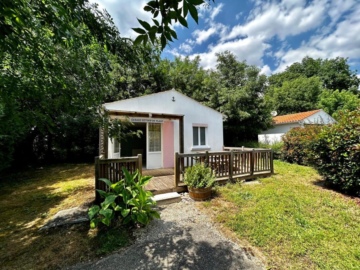 Les Cabanes Du Lac Vandre Ngoại thất bức ảnh