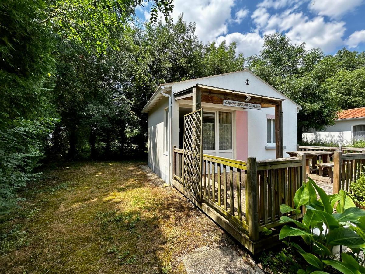 Les Cabanes Du Lac Vandre Ngoại thất bức ảnh